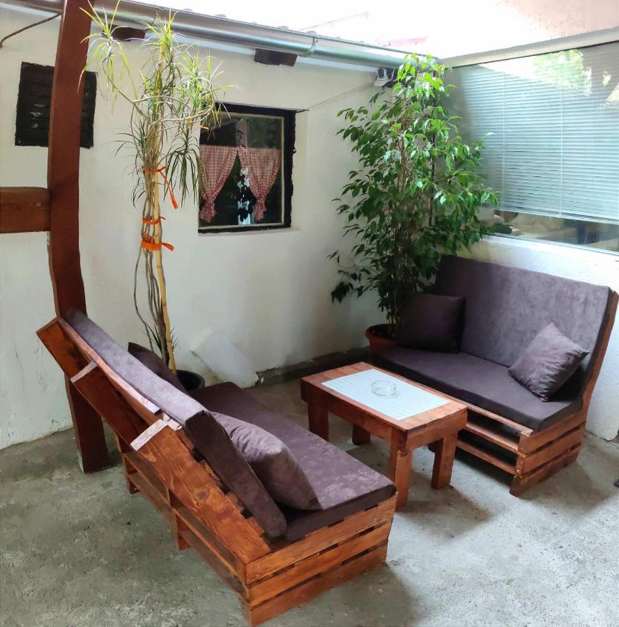 Airport Apartment Air Surcin Luaran gambar