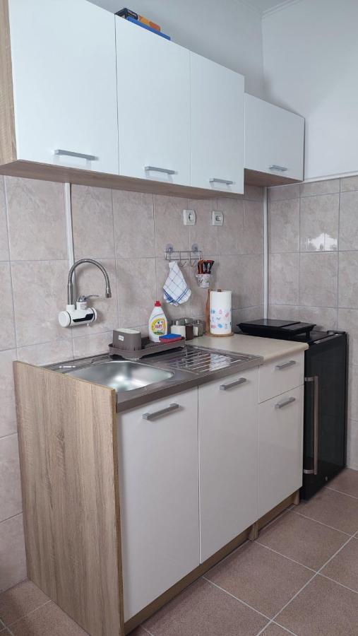 Airport Apartment Air Surcin Luaran gambar