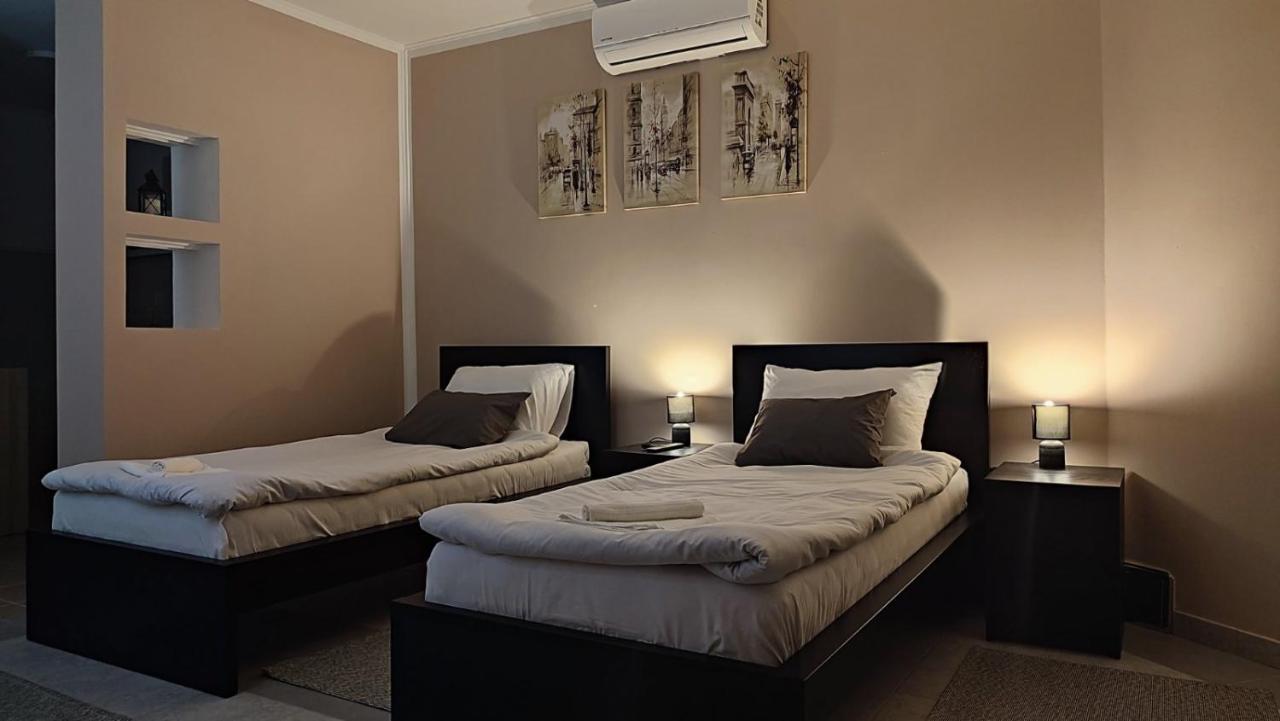 Airport Apartment Air Surcin Luaran gambar